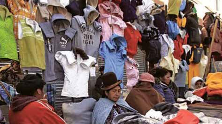 Trabajo informal en la ciudad de La Paz - Foto: El País