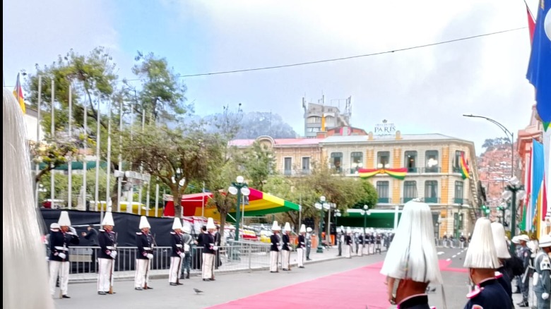 Plaza Murillo, acto de posesión de Rodrigo Paz.